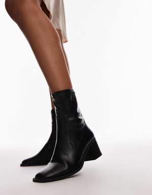 Ankle-Boots in Schwarz mit Blockabsatz