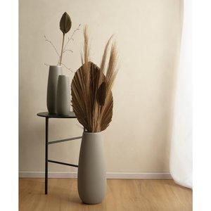 ease Vase