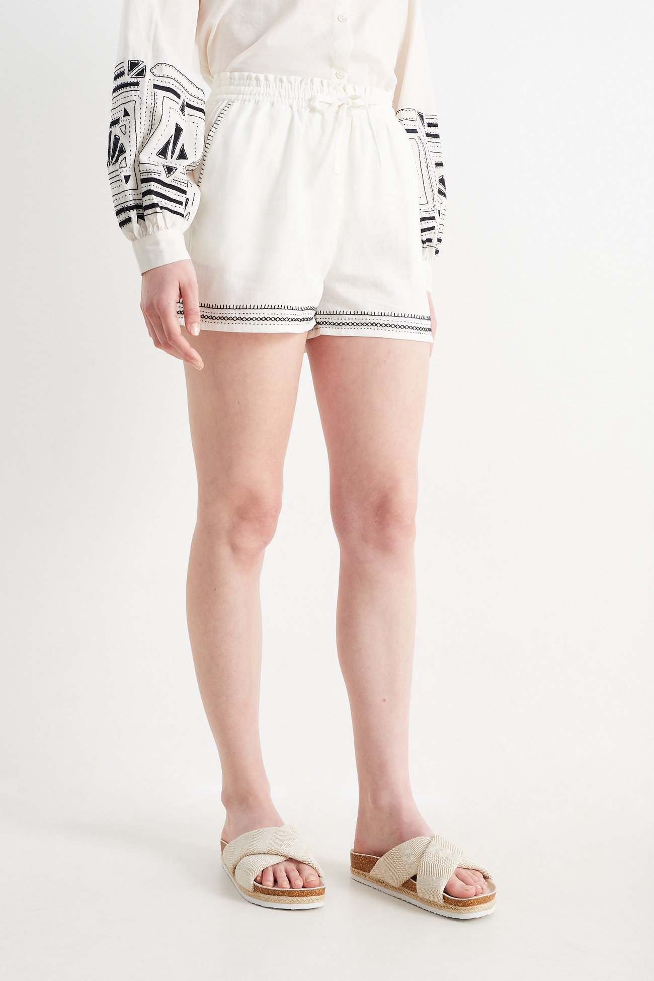 Rangsutra x C&A - Leinen-Shorts