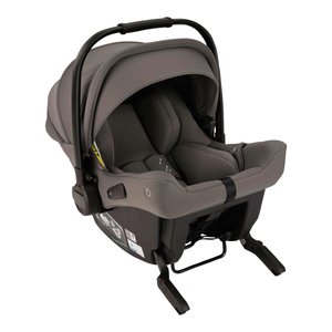 Nuna Pipa Urbn mit integrierter Isofix-Basis