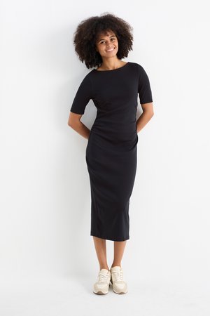 Figurbetontes Kleid