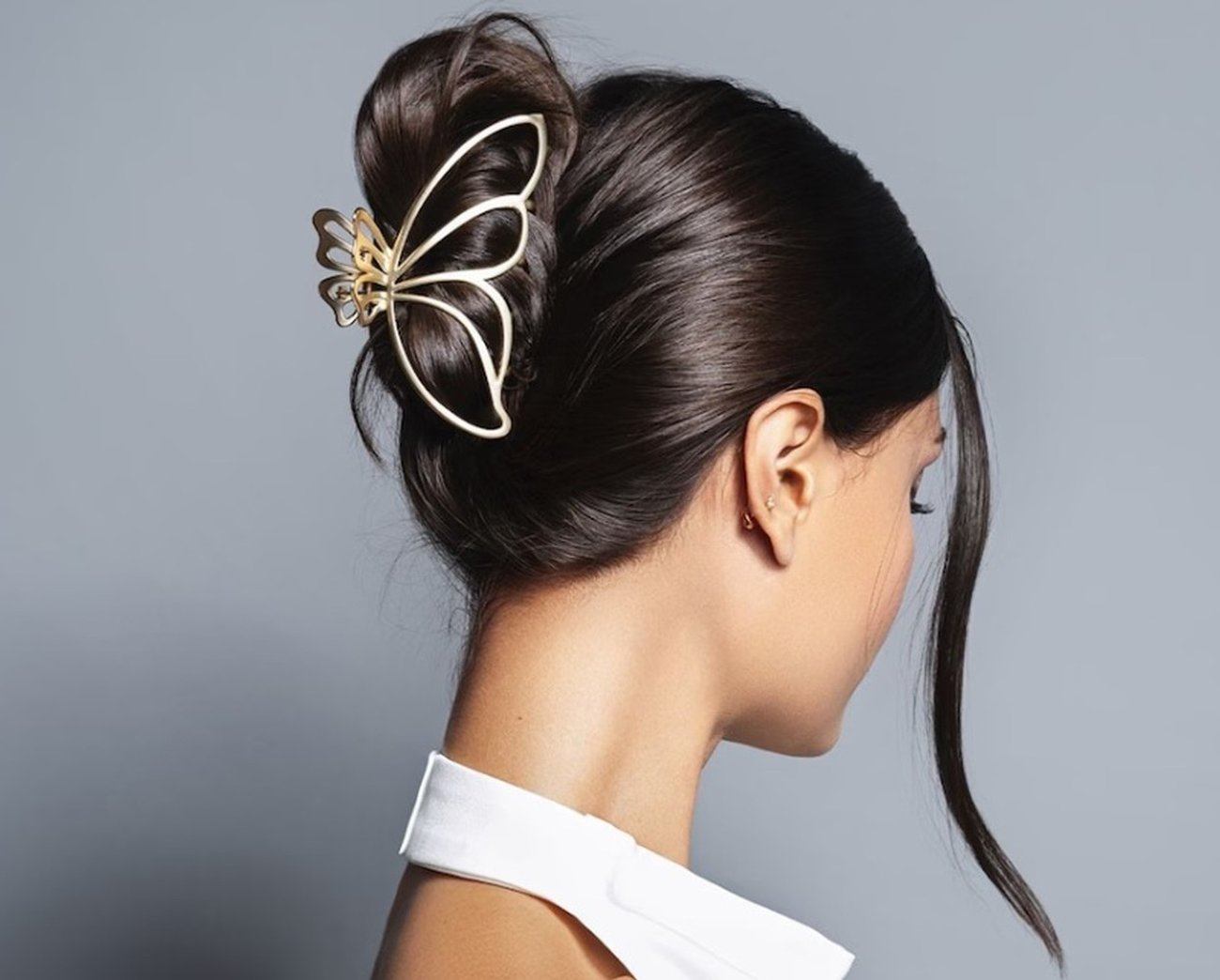 Goldene Haarspange von The Hair Edit