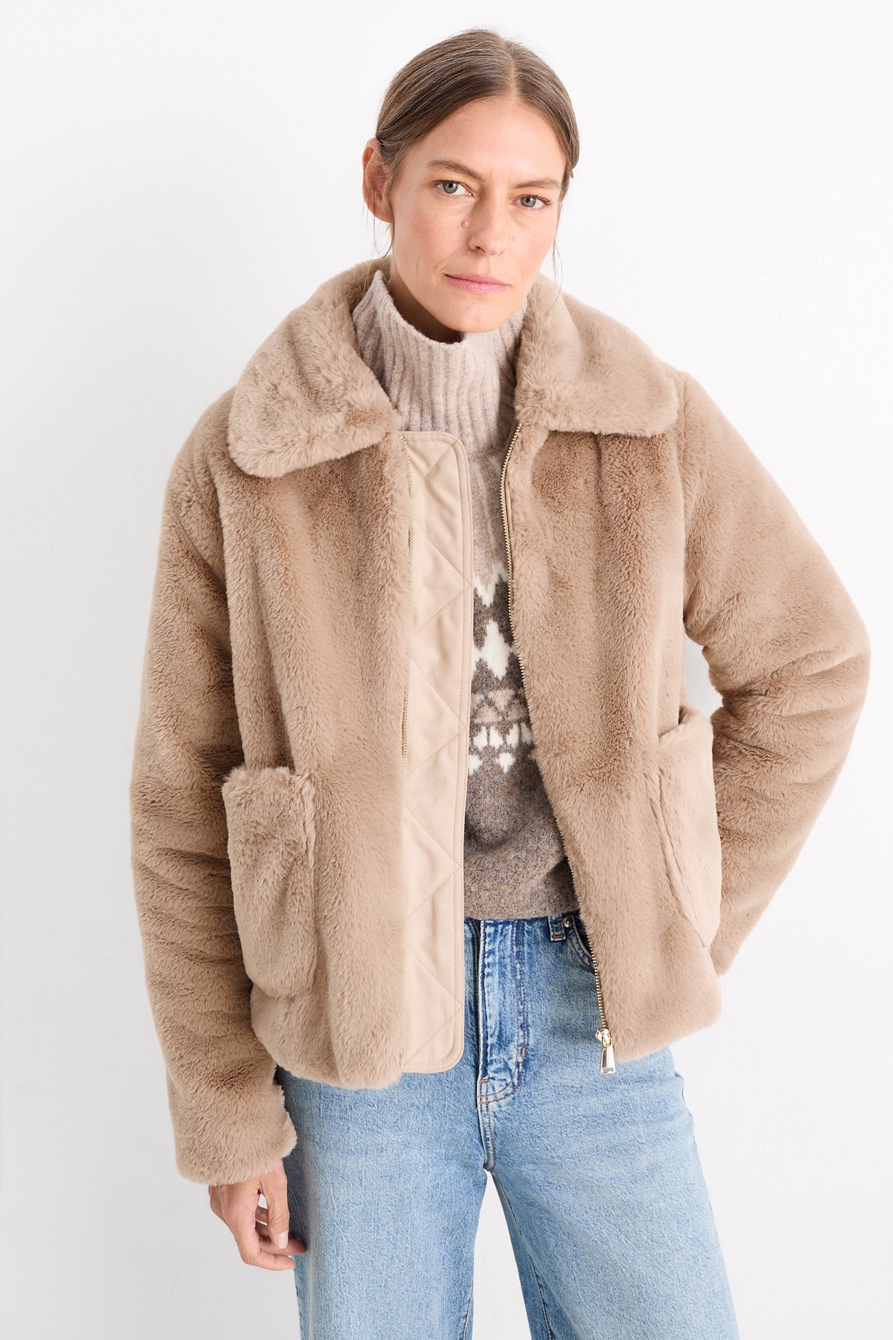 Teddy-Plüschjacke in Beige