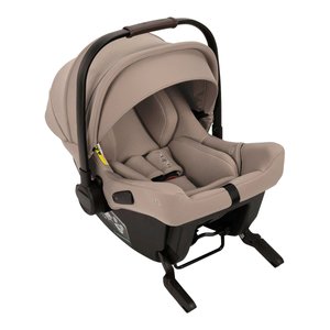 Nuna Pipa Urbn mit integrierter Isofix-Basis