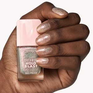 Catrice Dream In Holo Blast Nail Polish, Nr. 060