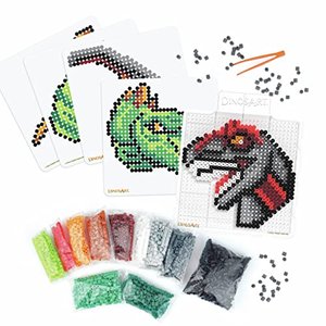 DinosArt Großes Bügelperlen-Set, viele verschiedene Dinosaurier-Motive, über 2.000 Perlen und Muster