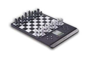 MILLENNIUM ChessGenius Pro
