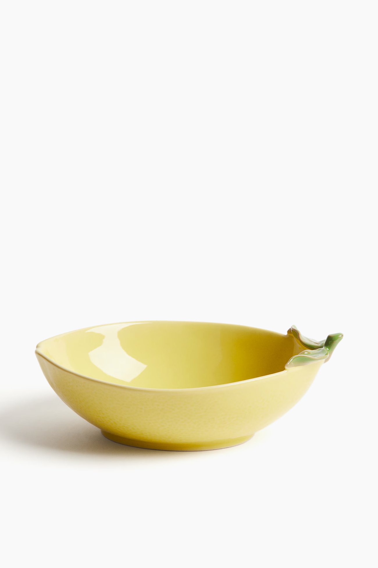 Servierschale aus Steingut in Zitronenform