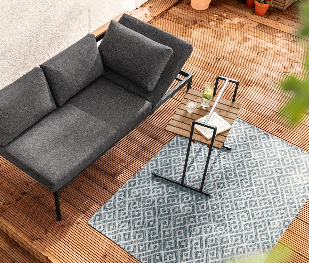 C-Table mit großer Tischplatte
