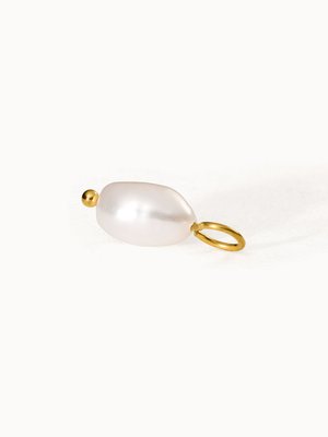 Pearl Charm