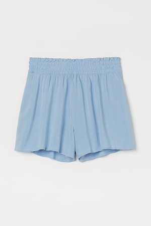 Weite Shorts