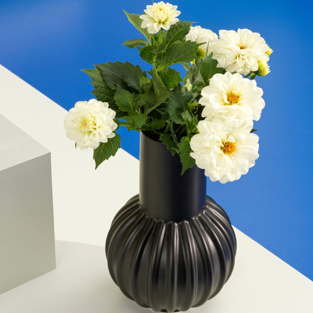 SKOGSTUNDRA Vase - schwarz 27 cm