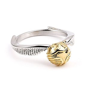Harry Potter Ring Golden Snitch M silberfarben/goldfarben, aus Metall, in Geschenkverpackung.