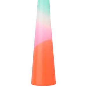 Kerze in Kegelform