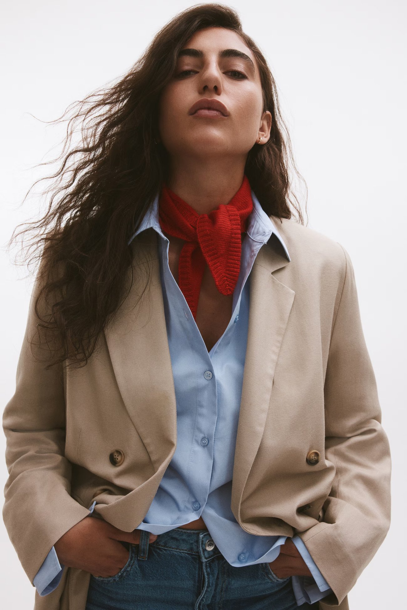 Gestricktes Dreieckstuch in Rot