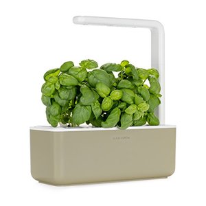 Click and Grow Smart Garden