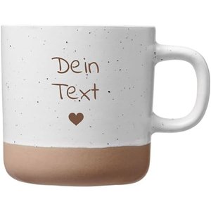 Dein Wunschtext als Gravur auf einer weißen Keramik Tasse mit 360ml