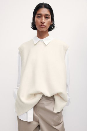 Oversized Pullunder in Beige