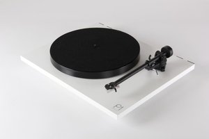 Rega Planar 1  High-End-Plattenspieler inkl. Rega Carbon MM-Tonabnehmer