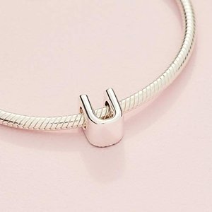 PANDORA Buchstabe U--Charm aus Sterling-Silber