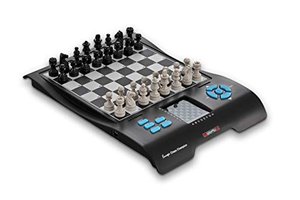 MILLENNIUM Europe Chess Champion M800